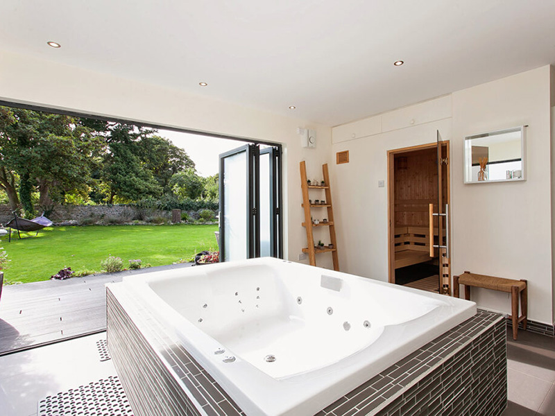 The Manse on the Beach Spa